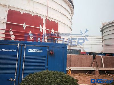 德高潔儲罐除銹爬壁機器人 開啟儲罐除銹工藝新模式，引領(lǐng)清潔設(shè)備研發(fā)新方向